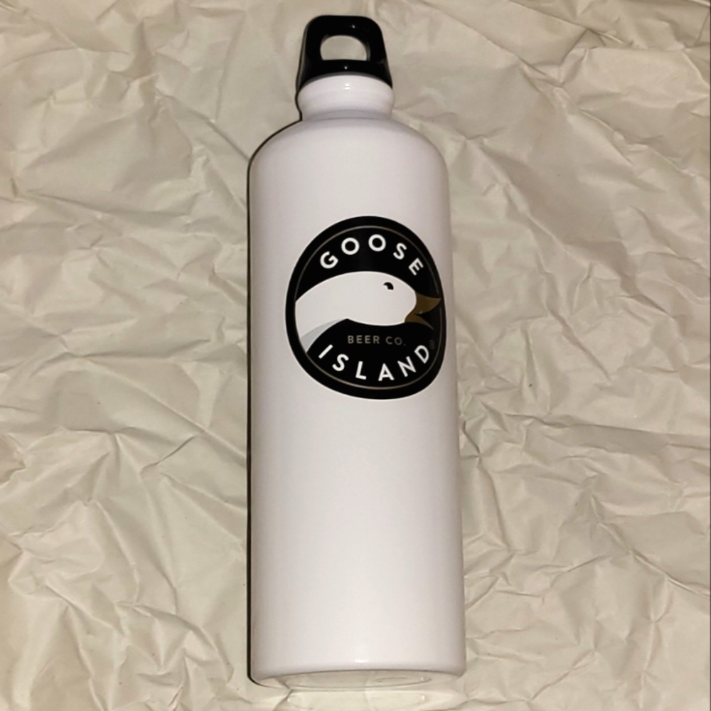 Goose Island Reusable Bottle
